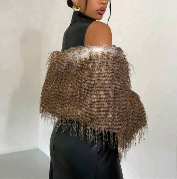 Women's Fashionable Party Faux Turkey Feather  Shawl, Autumn And Winter, Fur Sha - Picture 2 of 4